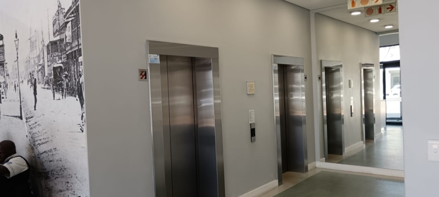 1 Bedroom Property for Sale in Woodstock Western Cape